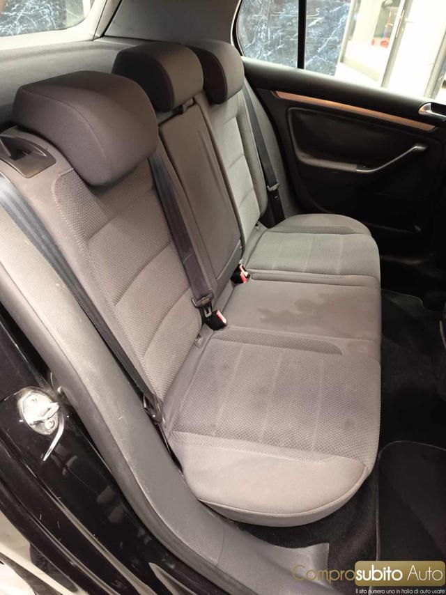 VOLKSWAGEN Golf usata, con ESP