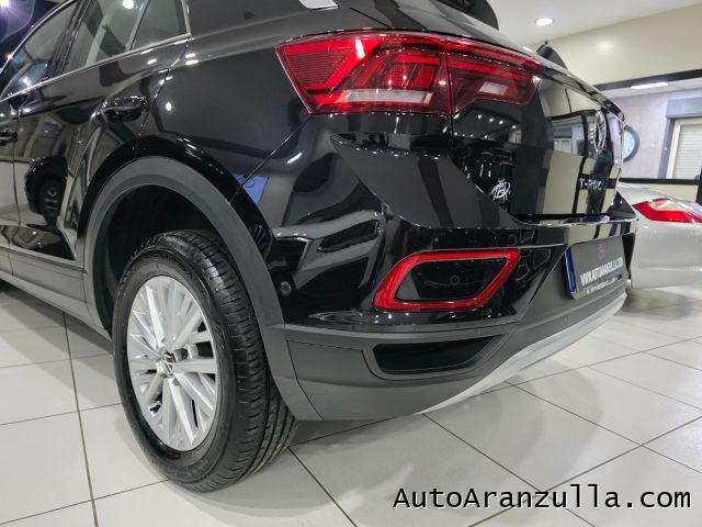 VOLKSWAGEN T-Roc usata, con Autoradio digitale