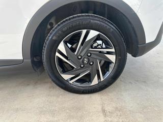 HYUNDAI Bayon usata, con Bracciolo