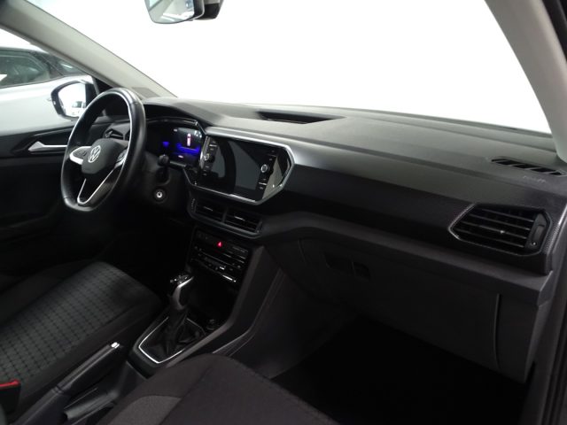 VOLKSWAGEN T-Cross usata, con USB