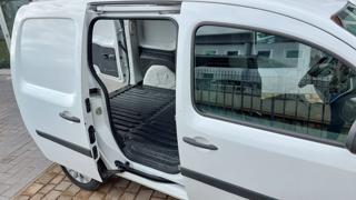RENAULT Kangoo usata, con Servosterzo