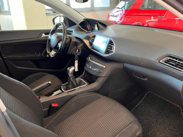 PEUGEOT 308 usata, con Cerchi in lega