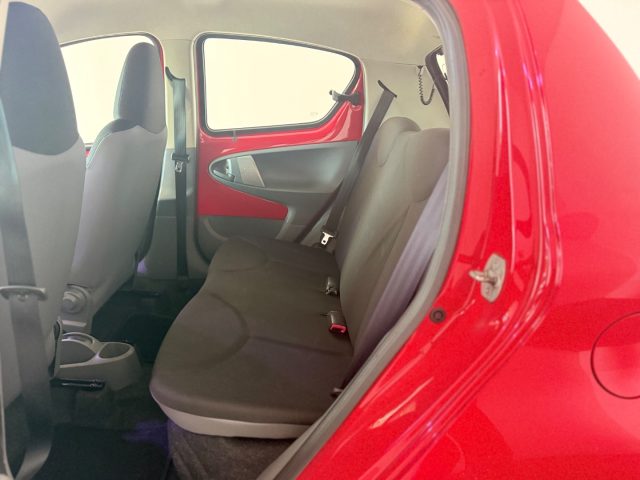 TOYOTA Aygo usata 13