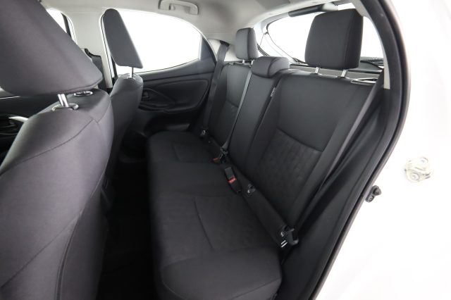 TOYOTA Yaris usata 3