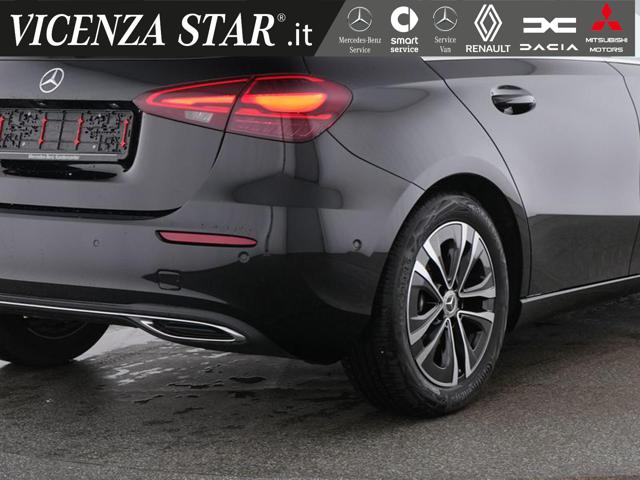 MERCEDES-BENZ A 180 usata, con Alzacristalli elettrici