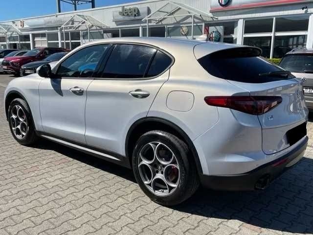 ALFA ROMEO Stelvio usata, con Alzacristalli elettrici