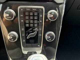 VOLVO V40 usata, con USB