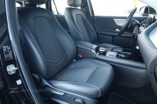 MERCEDES-BENZ GLA 180 usata, con Telecamera per parcheggio assistito