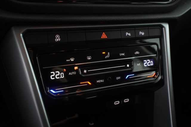 VOLKSWAGEN T-Roc usata 17