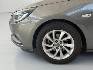 OPEL Astra usata, con Bracciolo
