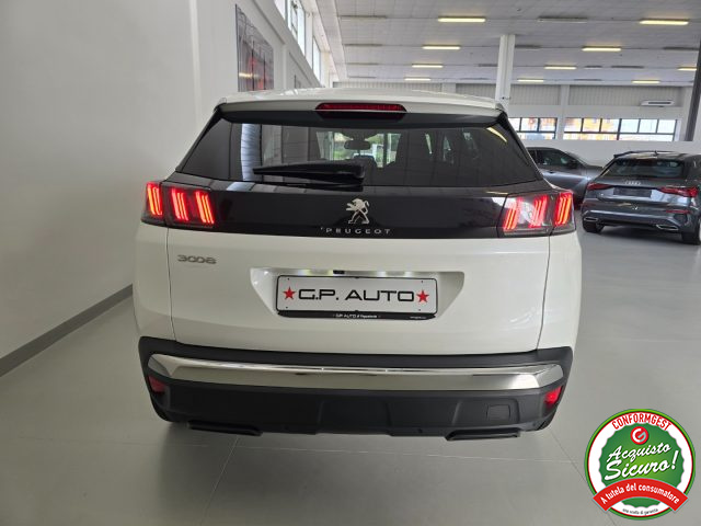 PEUGEOT 3008 usata, con Autoradio