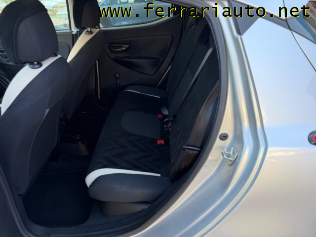 LANCIA Ypsilon usata, con Chiusura centralizzata