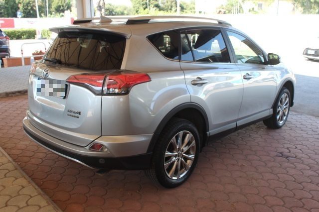 TOYOTA RAV 4 usata, con Airbag Passeggero