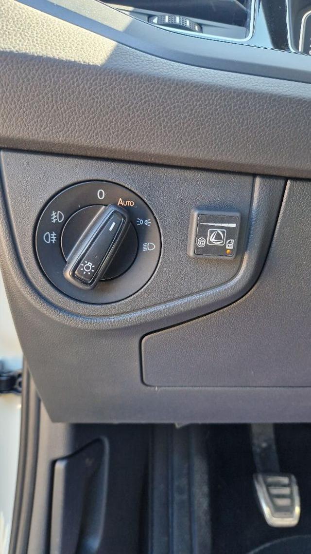 VOLKSWAGEN Taigo usata, con Fendinebbia