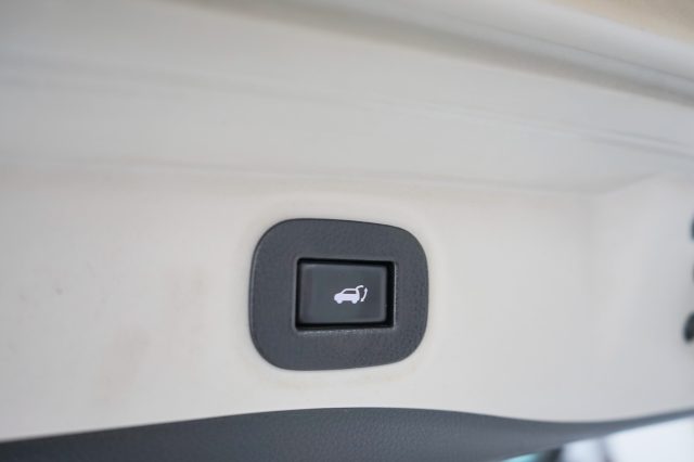 NISSAN X-Trail usata, con Airbag testa