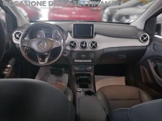 MERCEDES-BENZ B 180 usata, con Cerchi in lega