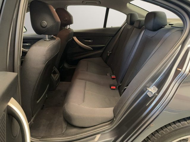 BMW 318 usata, con Fendinebbia