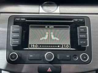VOLKSWAGEN Passat usata 21