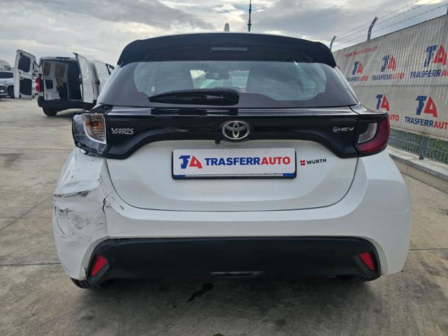 TOYOTA Yaris usata, con Autoradio