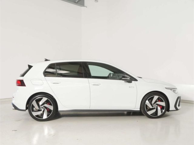 VOLKSWAGEN Golf usata, con Boardcomputer