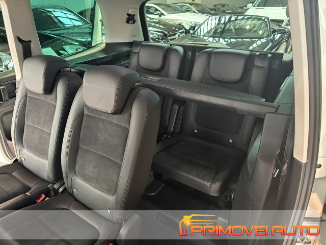 VOLKSWAGEN Sharan usata, con Autoradio