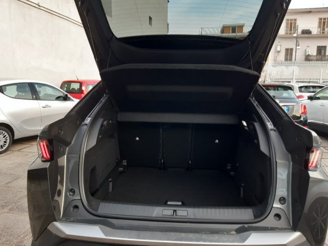 PEUGEOT 3008 usata, con Specchietti laterali elettrici