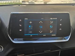 PEUGEOT 2008 usata, con Luci diurne LED