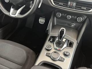 ALFA ROMEO Stelvio usata, con Portellone posteriore elettrico