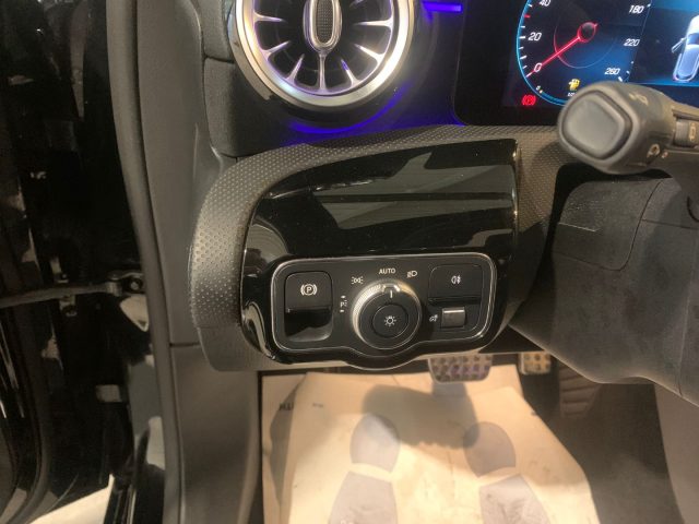 MERCEDES-BENZ A 200 usata, con Tettuccio apribile