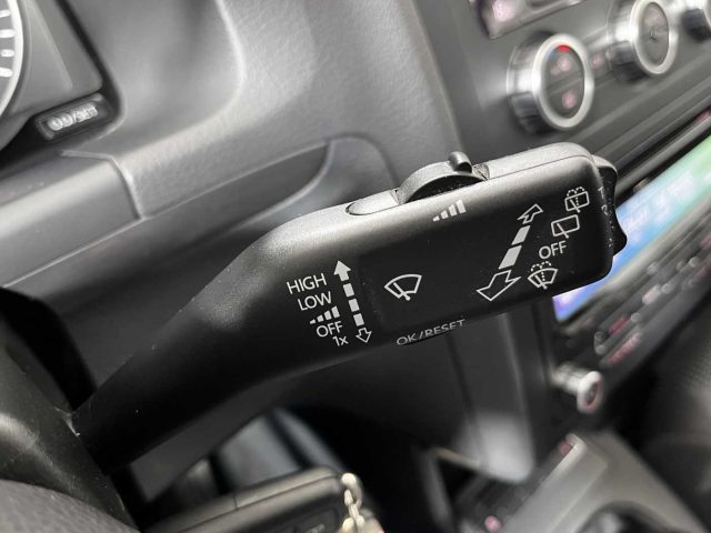 VOLKSWAGEN Touran usata 28