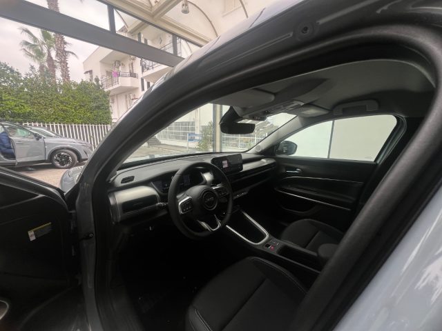 JEEP Avenger usata, con Autoradio digitale