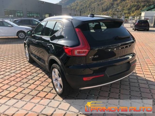 VOLVO XC40 usata, con Autoradio