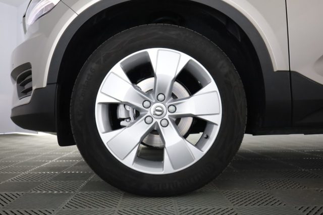 VOLVO XC40 usata 9
