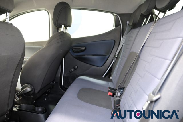 LANCIA Ypsilon usata 31