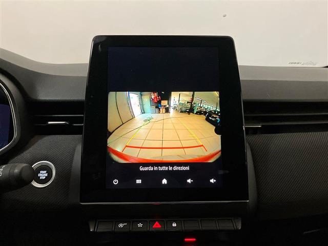 RENAULT Clio usata, con Fari LED