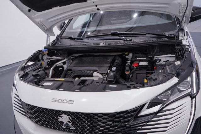 PEUGEOT 5008 usata, con Frenata d
