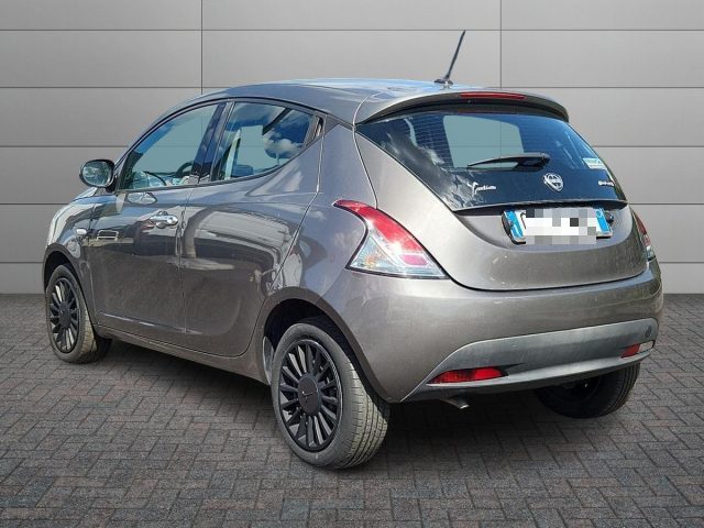 LANCIA Ypsilon usata, con Autoradio