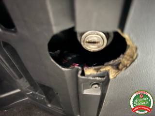 MERCEDES-BENZ B 180 usata, con Fari LED