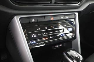 VOLKSWAGEN T-Roc usata 11
