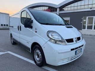 RENAULT Trafic usata, con Alzacristalli elettrici