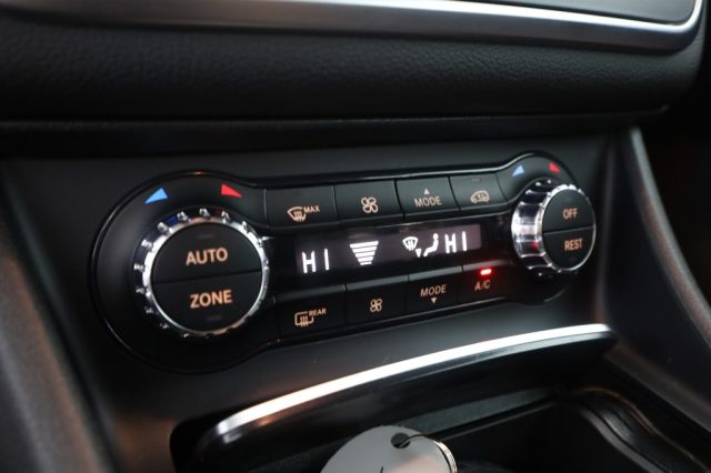 MERCEDES-BENZ CLA usata 11