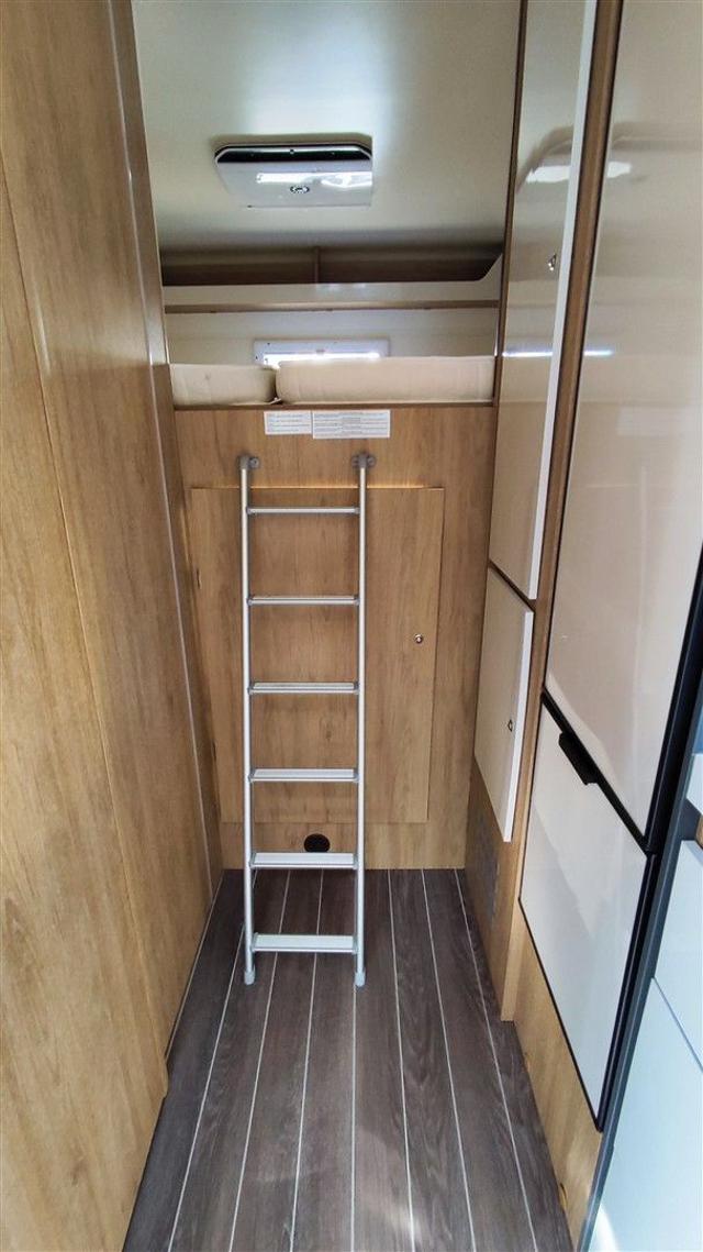 CI INTERNATIONAL usata 14