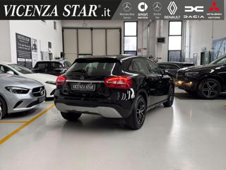MERCEDES-BENZ GLA 180 usata, con Airbag