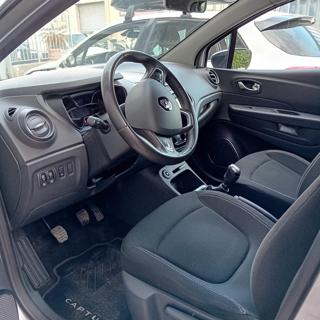 RENAULT Captur usata, con Autoradio