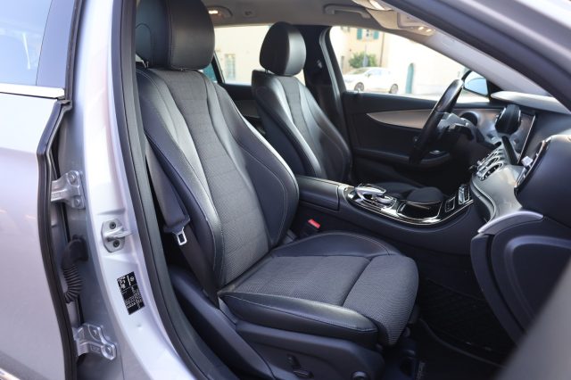 MERCEDES-BENZ E 220 usata, con Luce d