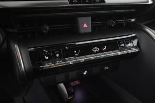 TOYOTA C-HR usata 15