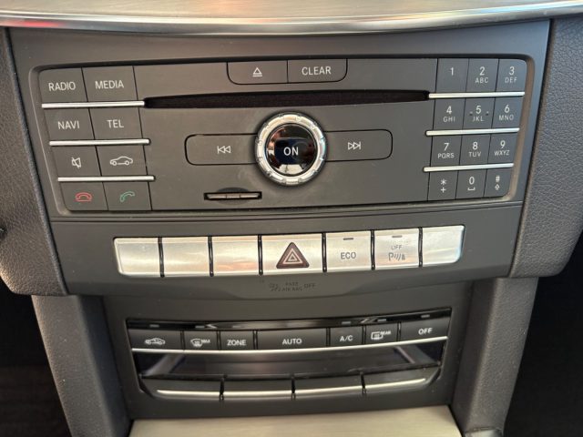 MERCEDES-BENZ E 200 usata, con Specchietti laterali elettrici