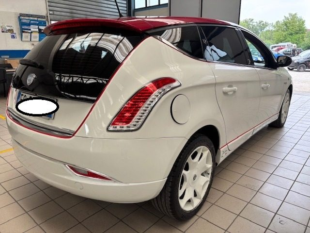 LANCIA Delta usata, con Autoradio