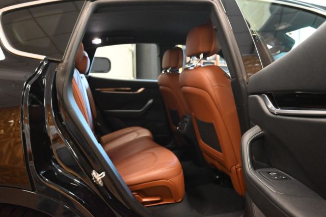 MASERATI Levante usata 10