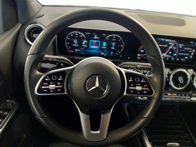 MERCEDES-BENZ B 180 usata, con Boardcomputer
